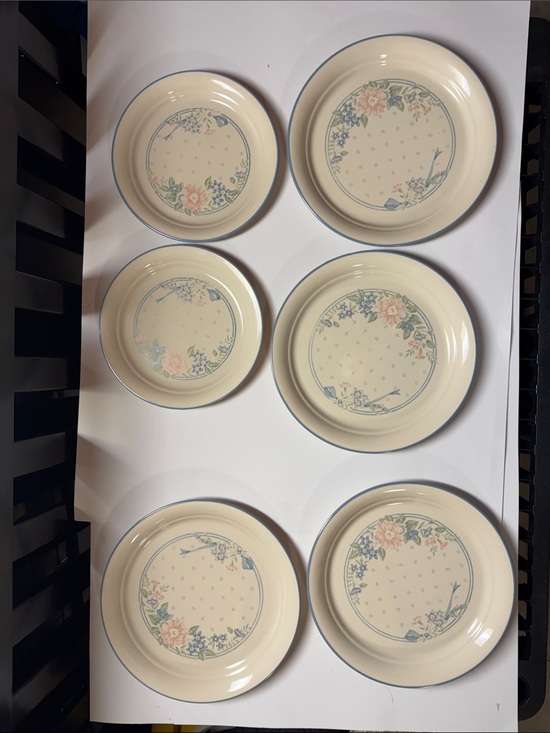 Other - Vintage Set of 6 Excel Fresh Flowers Plates - 4 Dinner Plates & 2 Dessert Plate